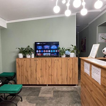 Hostel Nomad Almati Kültér fotó