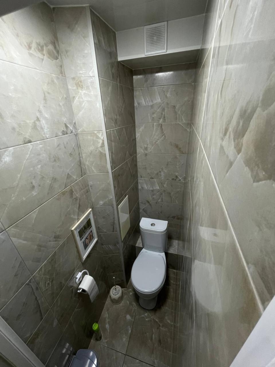 Hostel Nomad Almati Kültér fotó